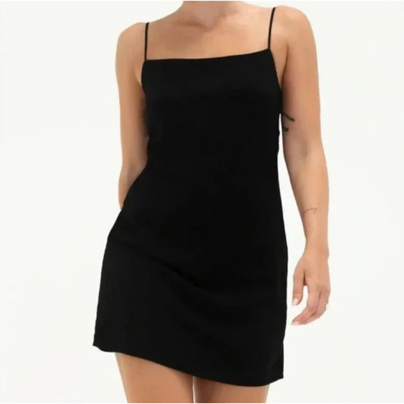 Rumored Posh Mini Dress Spaghetti Strap Little Black Dress Sz 2 Chic Minimalist - Picture 1 of 13